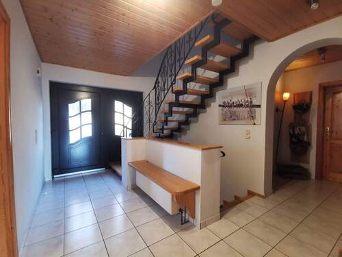 Flur - 1 Zimmer Einfamilienhaus in Windeck