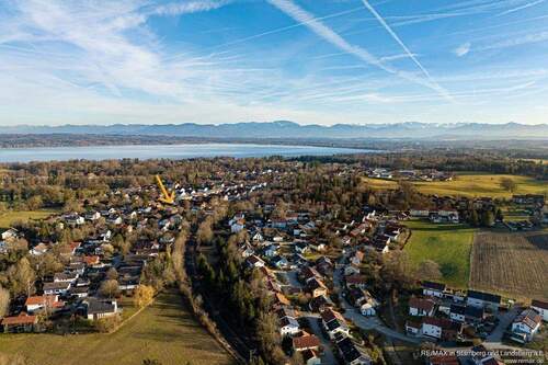 Luftbild mit Haus - Mehrfamilienhaus, Wohnhaus mit 334,00 m&sup2; in Bernried zum Kaufen