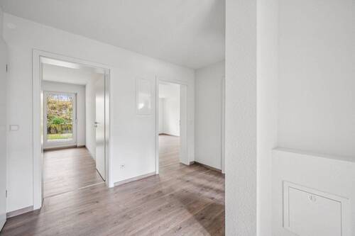 Eingangsbereich - 3 Zimmer Etagenwohnung zum Kaufen in Waiblingen