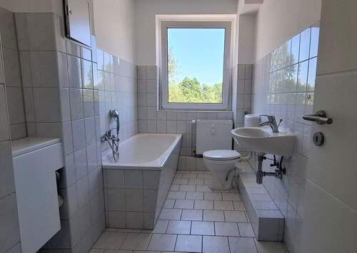 Bild 2 - 3 Zimmer Etagenwohnung zur Miete in Bad Sülze