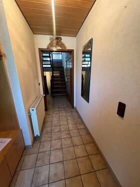 Hauseingang - 5 Zimmer Reihenmittelhaus zum Kaufen in Waiblingen