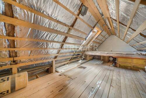 Whg. 1, Spitzboden, Abstell - 