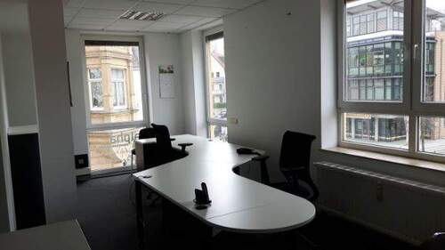 Ihr Büro ? - 1 Zimmer Büro zur Miete in Limbach-Oberfrohna