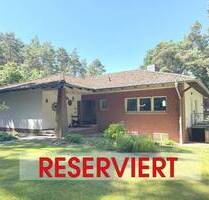Reserviert! Wohntraum im Grünen - Bungalow mit komfortablem Grundriss - Syke / Ristedt