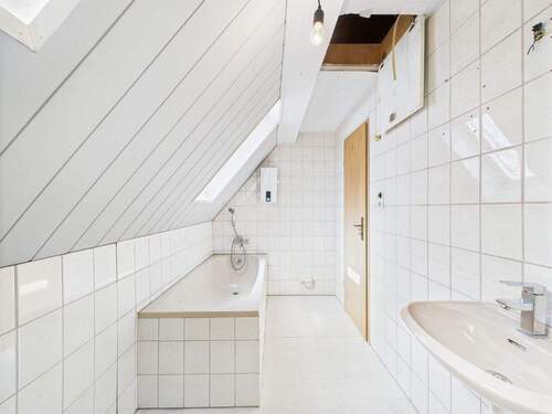Badezimmer DG - 