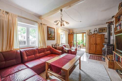 Wohnzimmer - 5 Zimmer Einfamilienhaus zum Kaufen in Weilheim