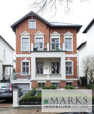 Vorderansicht - Saniertes Mehrfamilienhaus in Lübeck St. Jürgen - freie EG-Wohnung - Denkmalschutz