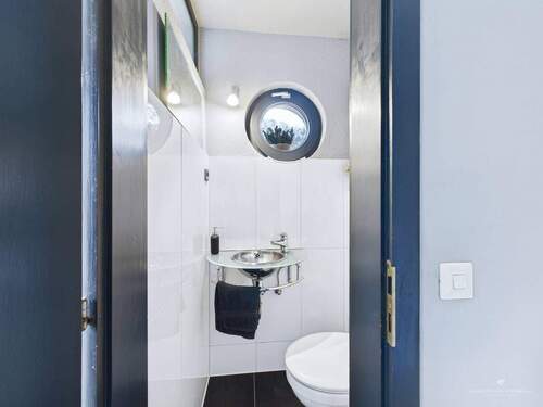 WC - Einfamilienhaus mit 185,00 m&sup2; in Bremerhaven zum Kaufen