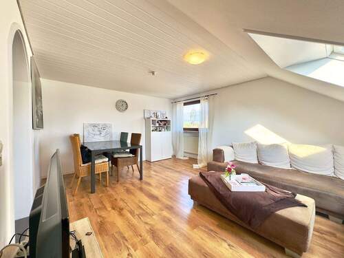 Wohnzimmer / Esszimmer DG - 