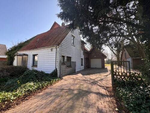 Ansicht Zufahrt - 6 Zimmer Einfamilienhaus zum Kaufen in Wardenburg / Achternmeer