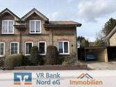 Straßenansicht - Gemütliches Zuhause mit kleiner Gartenoase
