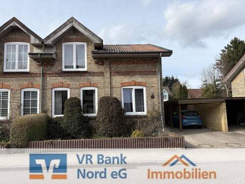 Straßenansicht - Gemütliches Zuhause mit kleiner Gartenoase