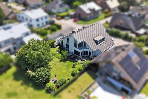 Hausansicht - Großzügiges Familienanwesen - Leben mit der ganzen Familie. Wohnen und Arbeiten. 2 Einheiten möglich.