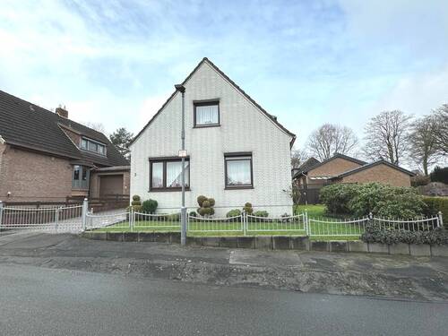 IMG_0811 - 5 Zimmer Mehrfamilienhaus, Wohnhaus zum Kaufen in Bremen / Schönebeck