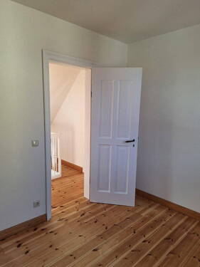 Arbeits- oder Gästezimmer - 