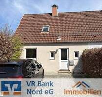 Charmante Doppelhaushälfte mit Garten und vielseitiger Nutzfläche in Schleswig-Friedrichsberg
