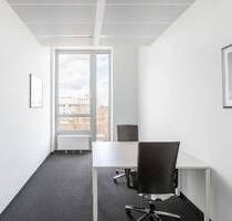 All-inclusive-Zugang zu professionellen Büroräumen für 2 Personen in Regus THE SQUAIRE Conference Center - Frankfurt am Main Flughafen