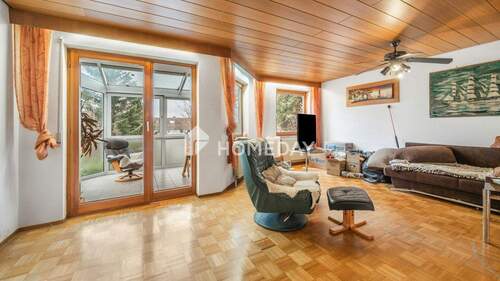 EG Wohnzimmer 1 - Reihenendhaus mit Garten, 2 Wintergärten, Sauna und Garagen in Heilbronn