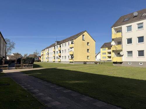Anblick Anlage - 4 Zimmer Etagenwohnung zum Kaufen in Schwanewede