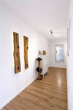 Flur - 5 Zimmer Etagenwohnung zum Kaufen in Dresden