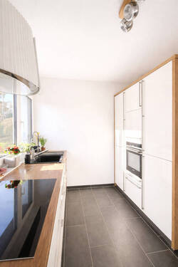 Küche - 5 Zimmer Etagenwohnung in Dresden