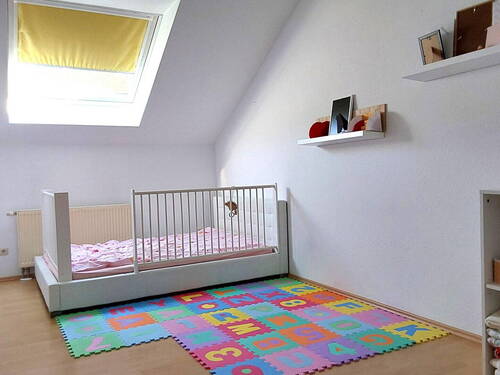 Vielseitig nutzbares Zimmer - 