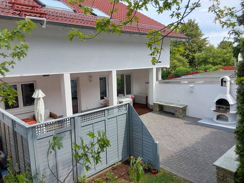DHH mit Südterrasse - Ruhig wohnen & gut angebunden - Doppelhaushälfte mit Sonnenterrasse in WehrheimObernhain