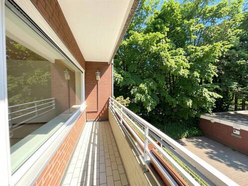 Balkon - Etagenwohnung mit 72,10 m&sup2; in Neuss zum Kaufen