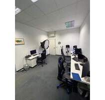 4 möblierte Büroräume in Nieder-Eschbach - einzelnzusammen, inkl. Küche, 2 WCs, Stellplätze - Frankfurt am Main