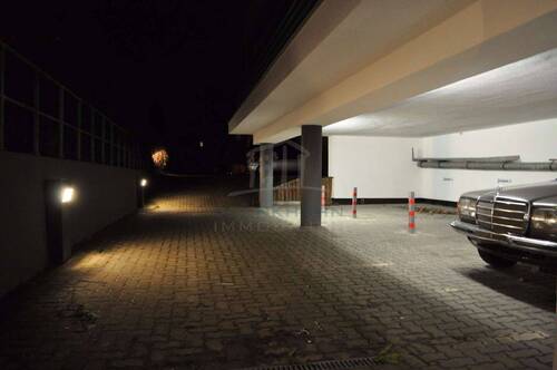 Stellplatz - *TOP* StellplatzCarport mit elektrischem Rolltor in der KTV Überdacht