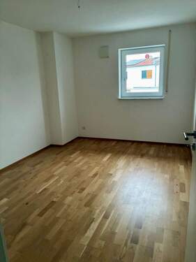 IMG_0884 2.jpg - Reihenmittelhaus mit 160,00 m&sup2; in Tiefenbach zur Miete