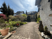 Eingangsbereich draußen - 8 Zimmer Einfamilienhaus in Balve