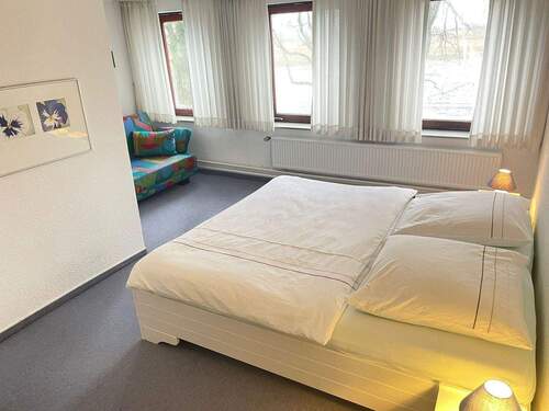 Schlafzimmer 1 oben - 