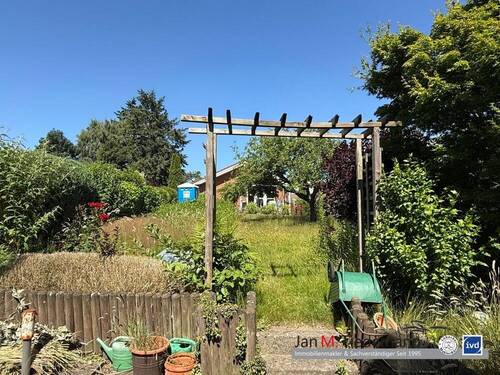 Gartenbilder (3) - 5 Zimmer Einfamilienhaus in Lübeck