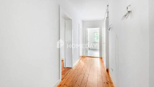 Flur 1 - 2 Zimmer Etagenwohnung zum Kaufen in Berlin