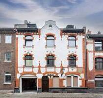 Historisches Stadthaus in Rheinnähe! Spektakulärer Keller mit ca. 5 m Deckenhöhe - Düsseldorf / Altstadt
