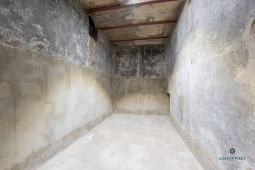 Keller mit ca. 5 m Deckenhöhe - Mehrfamilienhaus, Wohnhaus in Düsseldorf / Altstadt