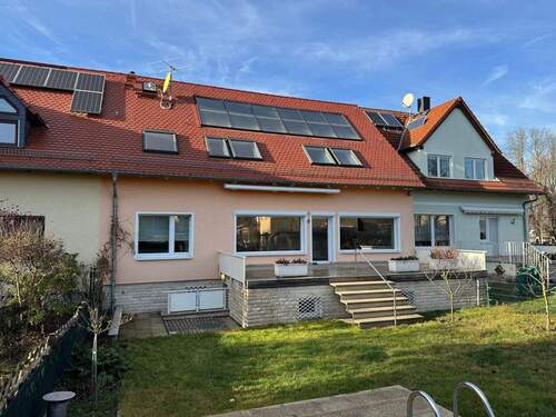 Hausansicht Rückseite - modernisiertes Stadthaus als Ein- oder Zweifamilienhaus