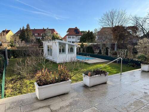 Blick in den Garten - Mehrfamilienhaus, Wohnhaus mit 181,00 m&sup2; in Leipzig zum Kaufen