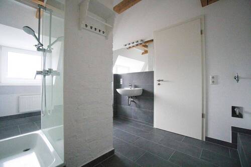 Duschbad - 3 Zimmer Etagenwohnung in Kiel