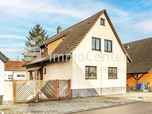 Ansicht - Einfamilienhaus mit viel Platz, Anbaureserve und Scheune in attraktiver Nachbarschaft