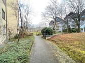 Blick zur Straße - 
