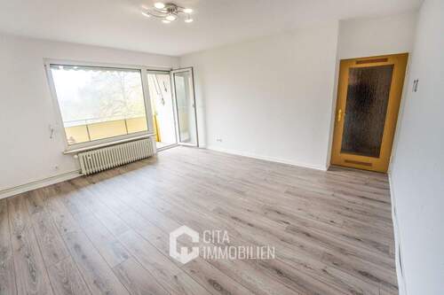 Wohnzimmer - 3 Zimmer Etagenwohnung in Frankfurt am Main