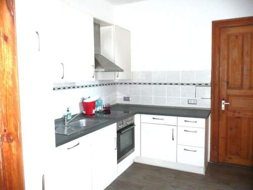 gepflegte Einbauküche EG - 