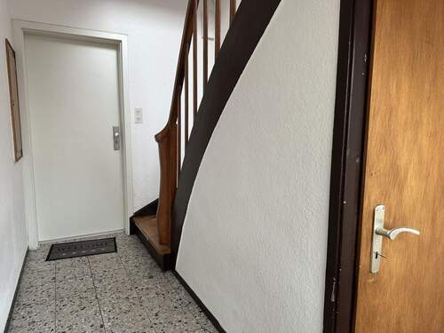 Hausfluransicht - 7 Zimmer Mehrfamilienhaus, Wohnhaus in Datteln