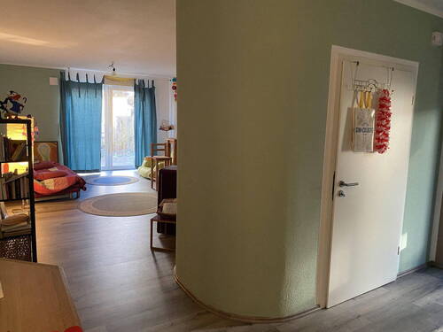 Flur Richtung Wohnzimmer/Küche - 