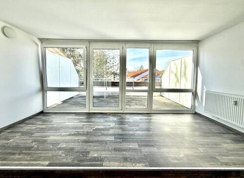 Apartment mit Blick zur Terrasse - aktueller Zustand - 1 Zimmer Terrassenwohnung zum Kaufen in München