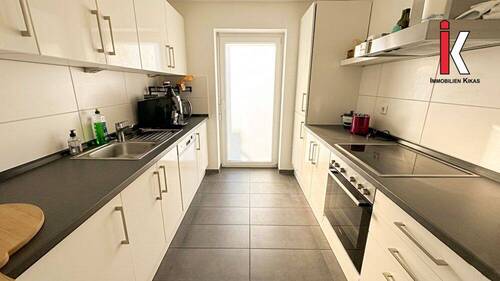 Bild 2 - 3 Zimmer Etagenwohnung zur Miete in Böblingen
