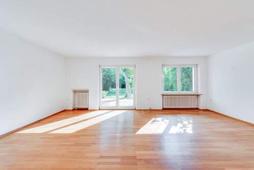 Wohnbereich - 6 Zimmer Einfamilienhaus zum Kaufen in München