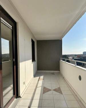Balkon - Etagenwohnung mit 62,00 m&sup2; in Frankfurt am Main zum Kaufen